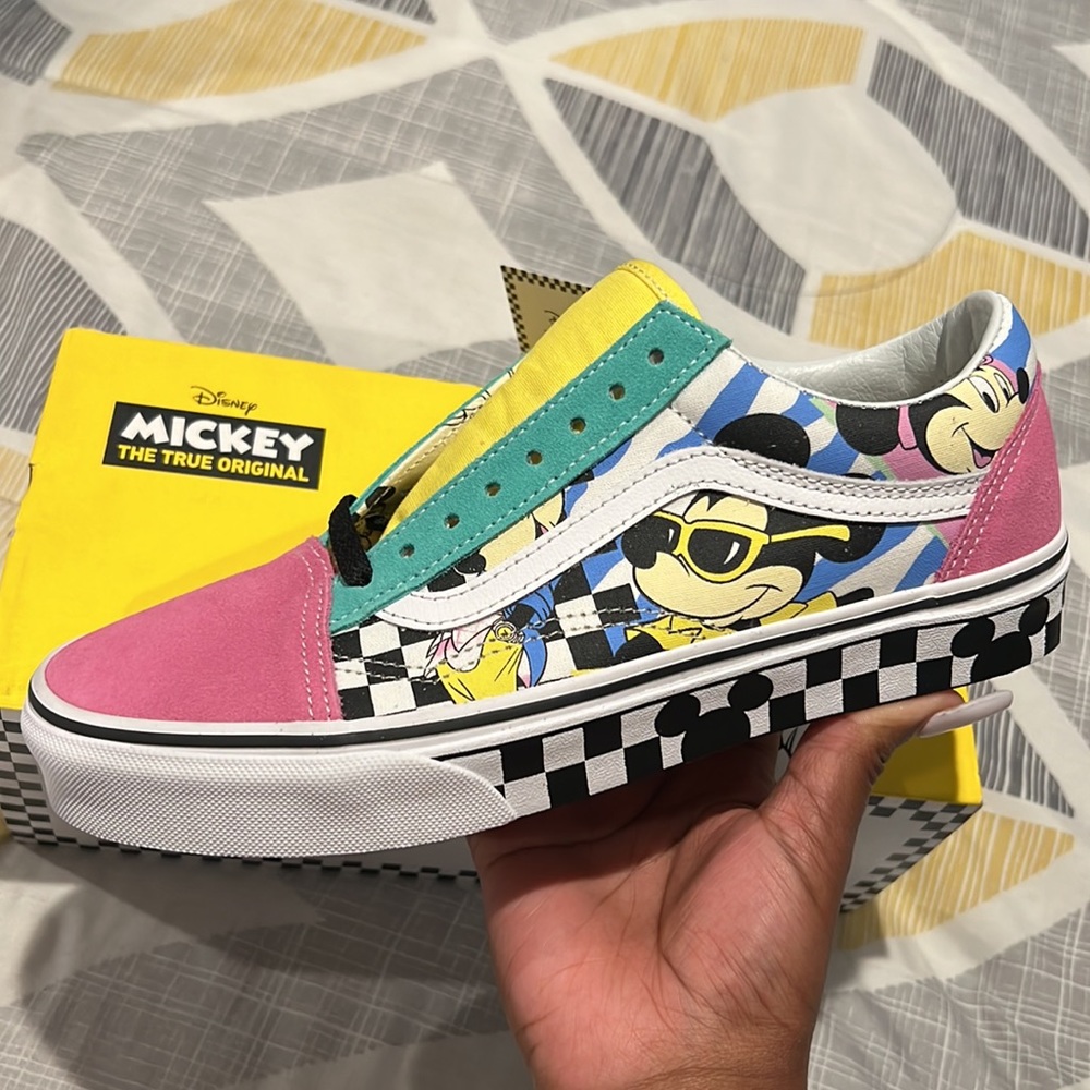 (Disney) 80’s Mickey/True Old Skool Vans LIMITED EDITION | Unisex